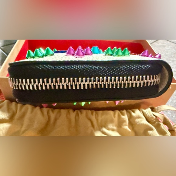 Christian Louboutin Panettone Continental Zippy Wallet LIKE NEW - Picture 6 of 15